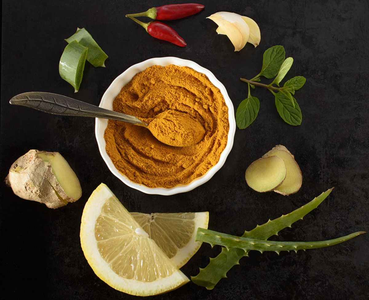Kurkuma sagt der Grippe den Kampf an